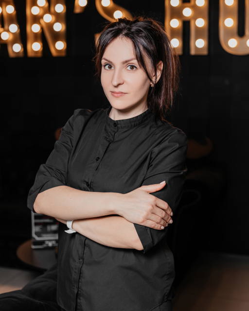 Світлана - Старший барбер